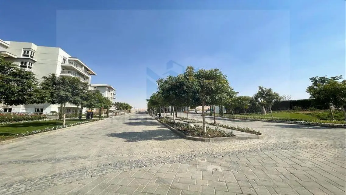 Stunning Apartment with Amazing Views and Spacious Living