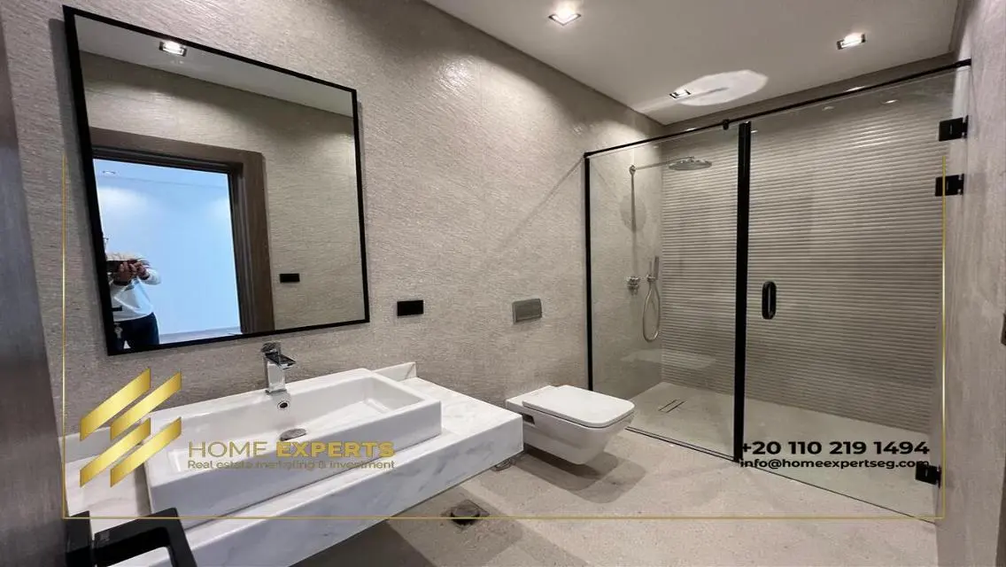 Luxury 3-Bedroom Apartment with Excellent Amenities for Sale
