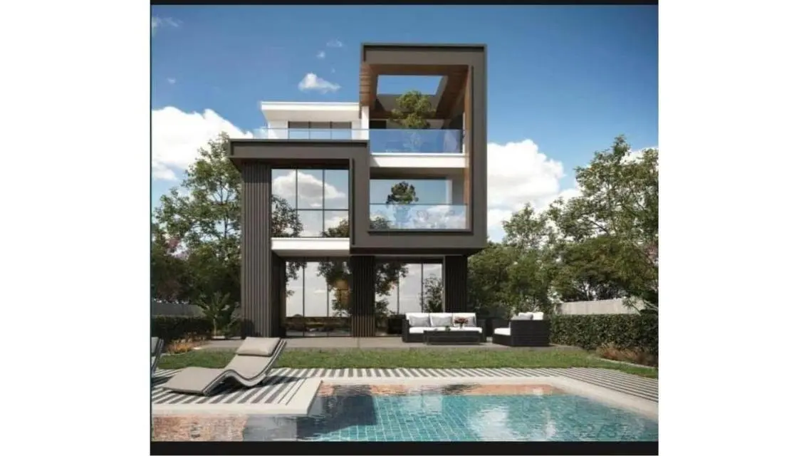 Luxury Villa for Sale with Private Pool and Garden in the Heart of the City