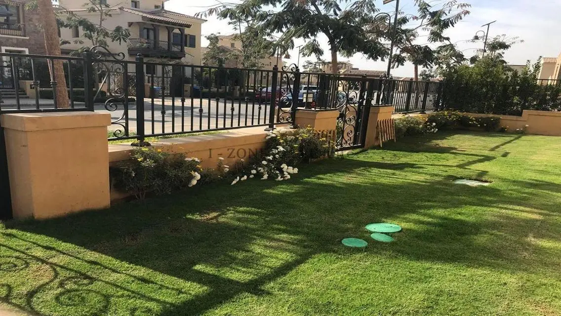 شقة فاخرة للبيع في I-Zone بمساحة 356 متر