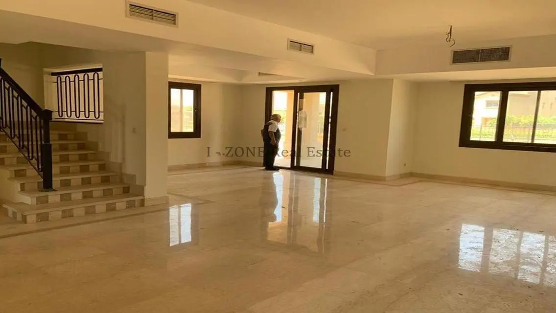 شقة فاخرة للبيع في I-Zone بمساحة 356 متر