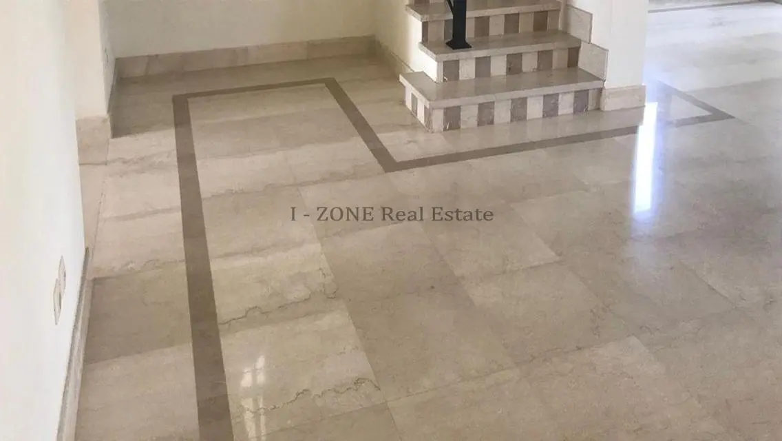 شقة فاخرة للبيع في I-Zone بمساحة 356 متر