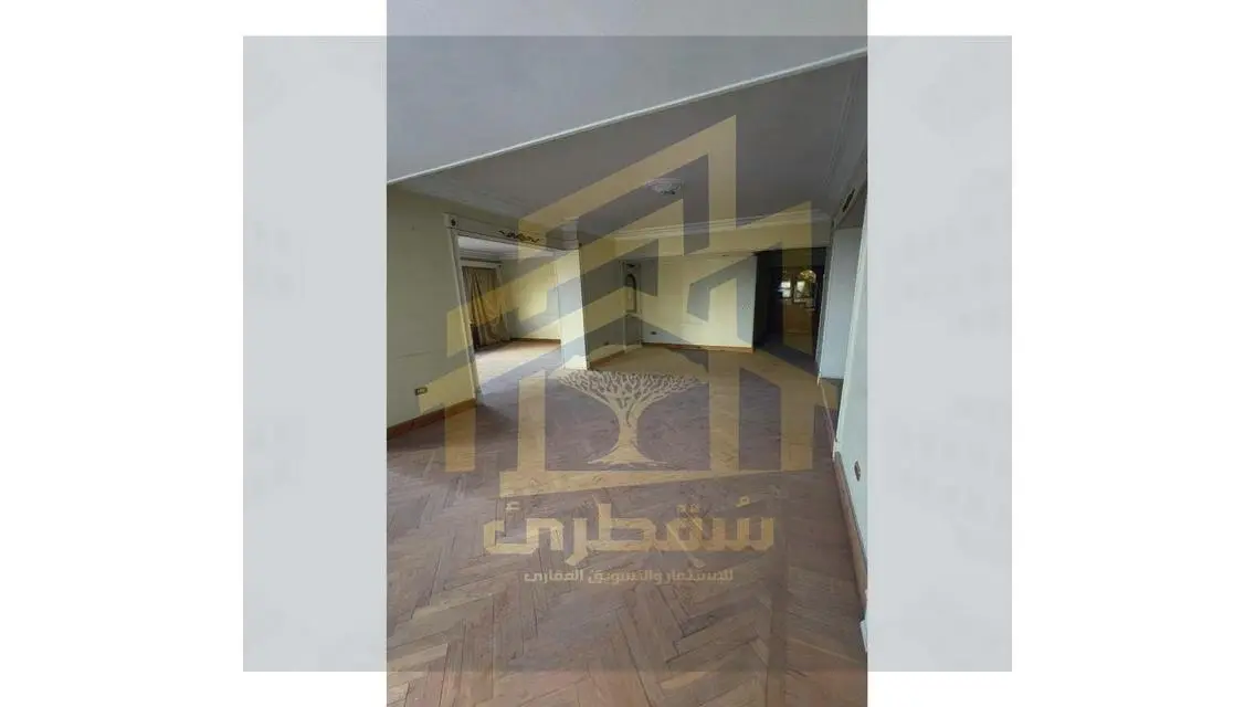 شقة فاخرة للبيع بمساحة واسعة ومرافق كاملة