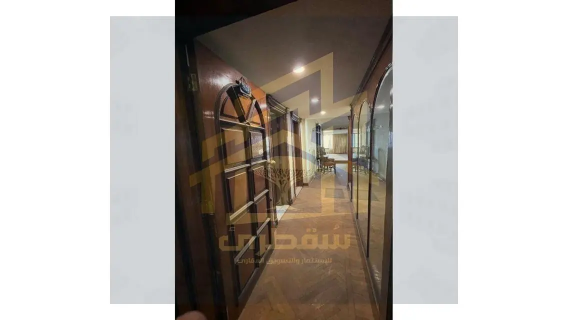 شقة فاخرة للبيع بمساحة واسعة ومرافق كاملة