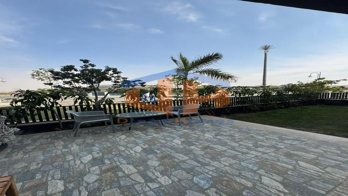 Luxury Apartment for Sale with Balcony and Private Garden