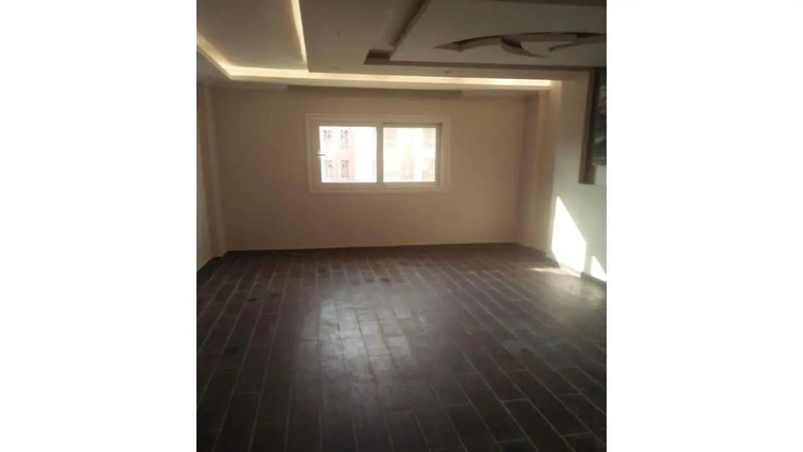 Luxury Apartment with Maid Room and Balcony