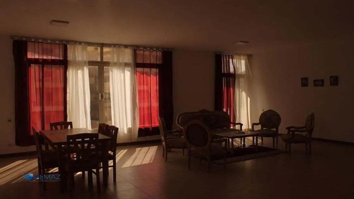 Stylish Apartment for Rent with Central Air Conditioning in the City Center
