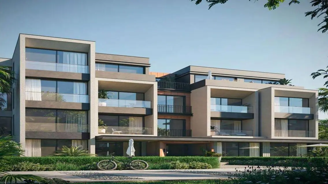 Luxurious 3-Bedroom Apartment with Stunning Lake View