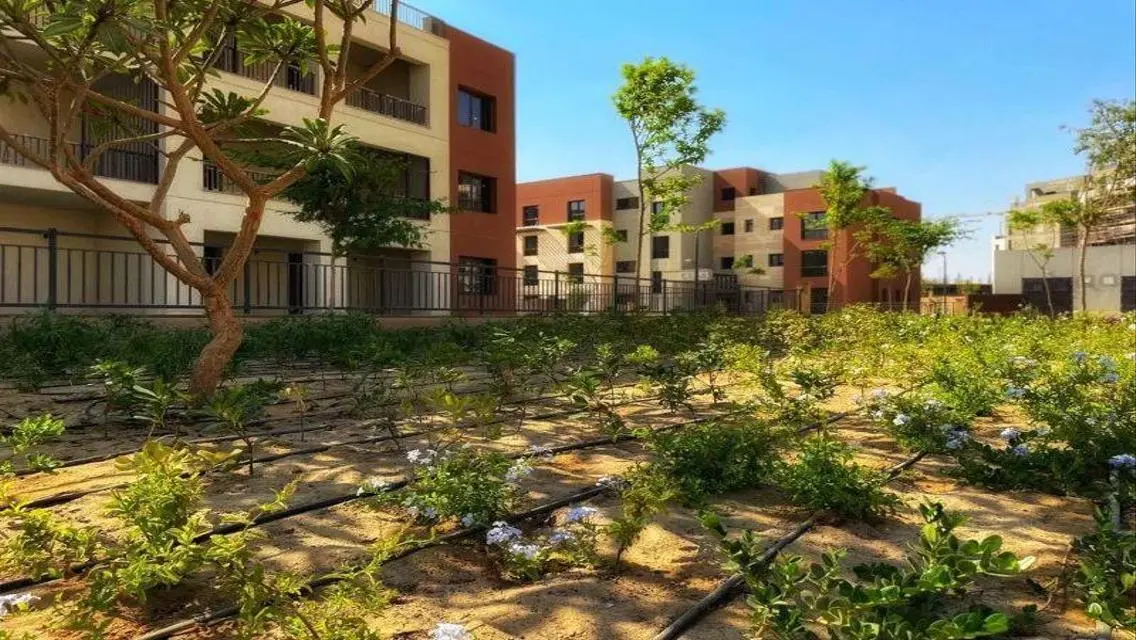 Luxury Apartment for Sale with Stunning Lake View