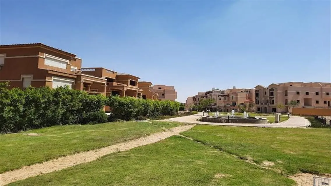 فيلا فاخرة للبيع في كوتاميا جاردنز