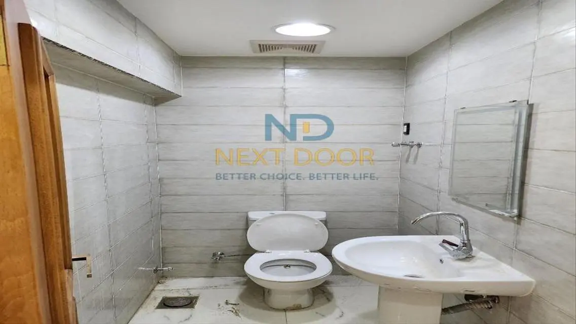 Modern Office for Rent - 100 Square Meters