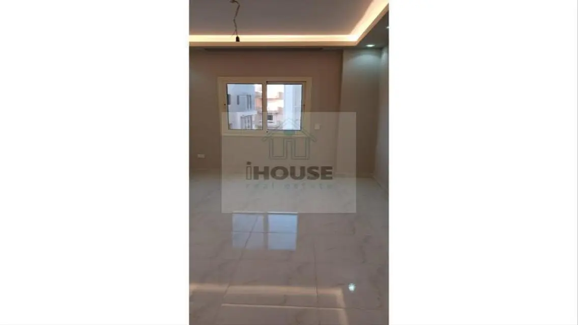 Luxurious Apartment for Sale - 280 sqm, 4 Bedrooms & 4 Bathrooms