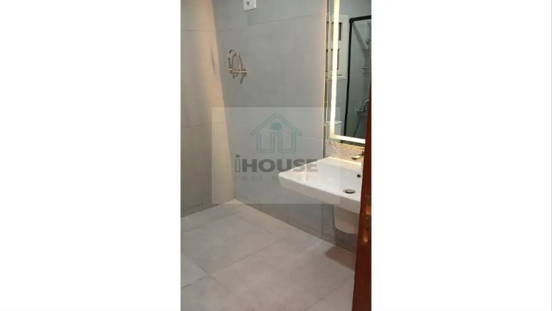 Luxurious Apartment for Sale - 280 sqm, 4 Bedrooms & 4 Bathrooms