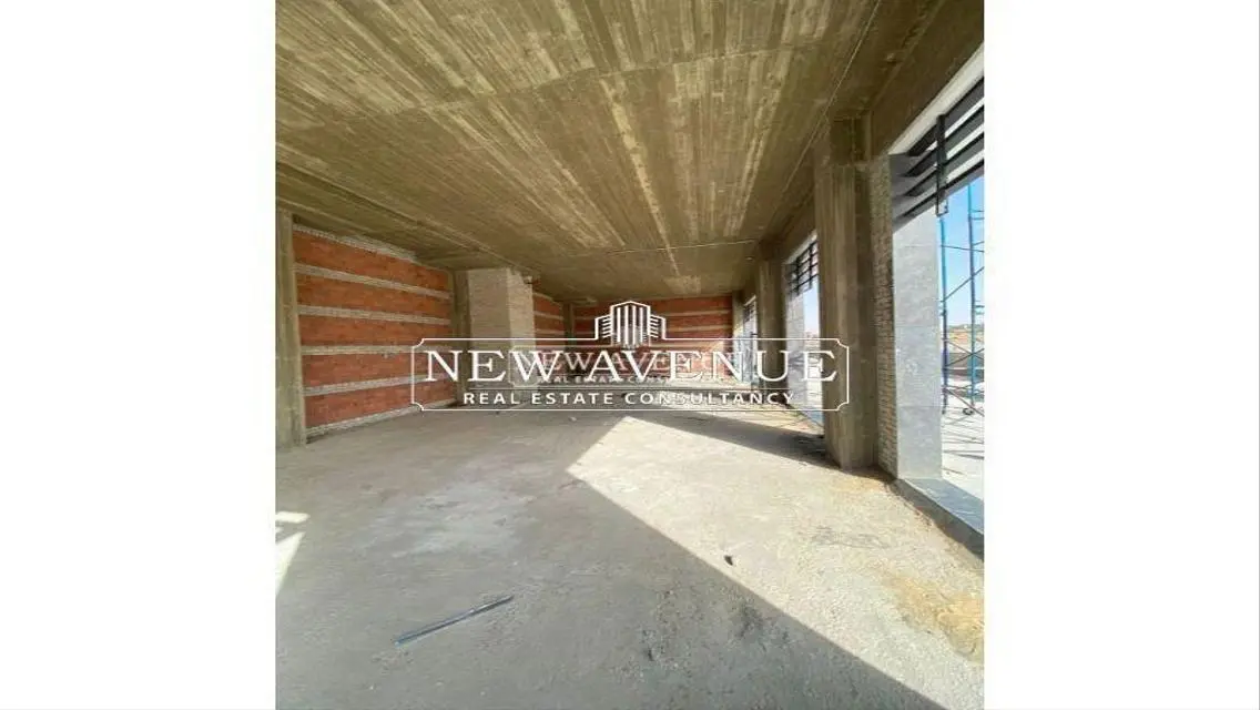 Fantastic Rental Opportunity: Spacious Office for 135,000 EGP