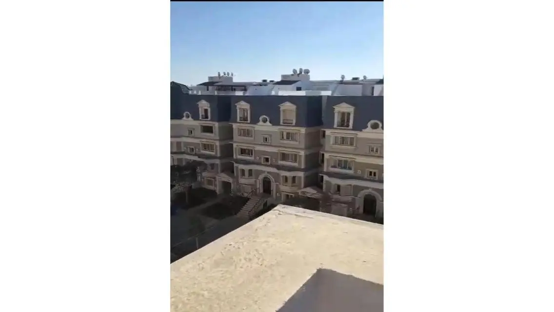 شقة فاخرة للبيع في منطقة راقية