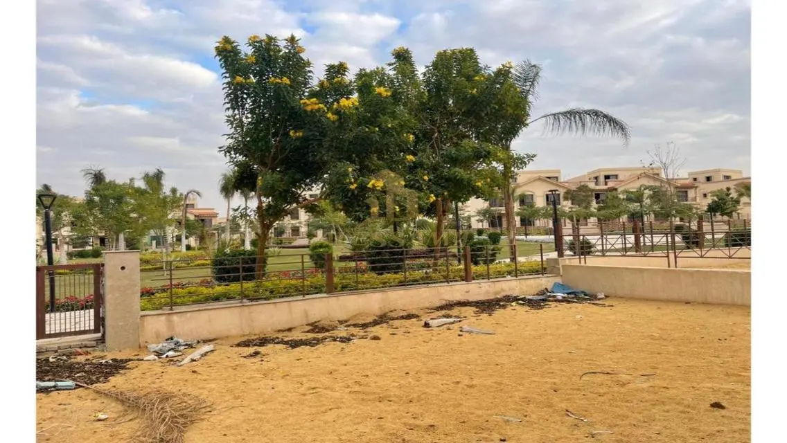 Luxury 3-Bedroom Apartment with Private Garden