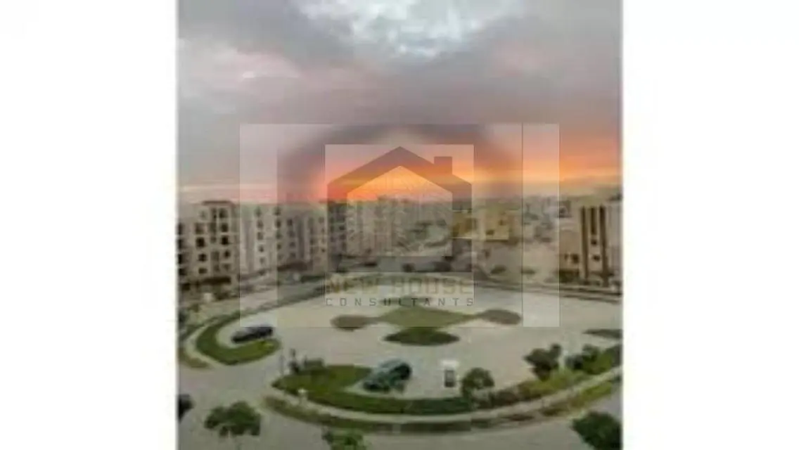 شقة فاخرة بمساحة مميزة في قلب المدينة