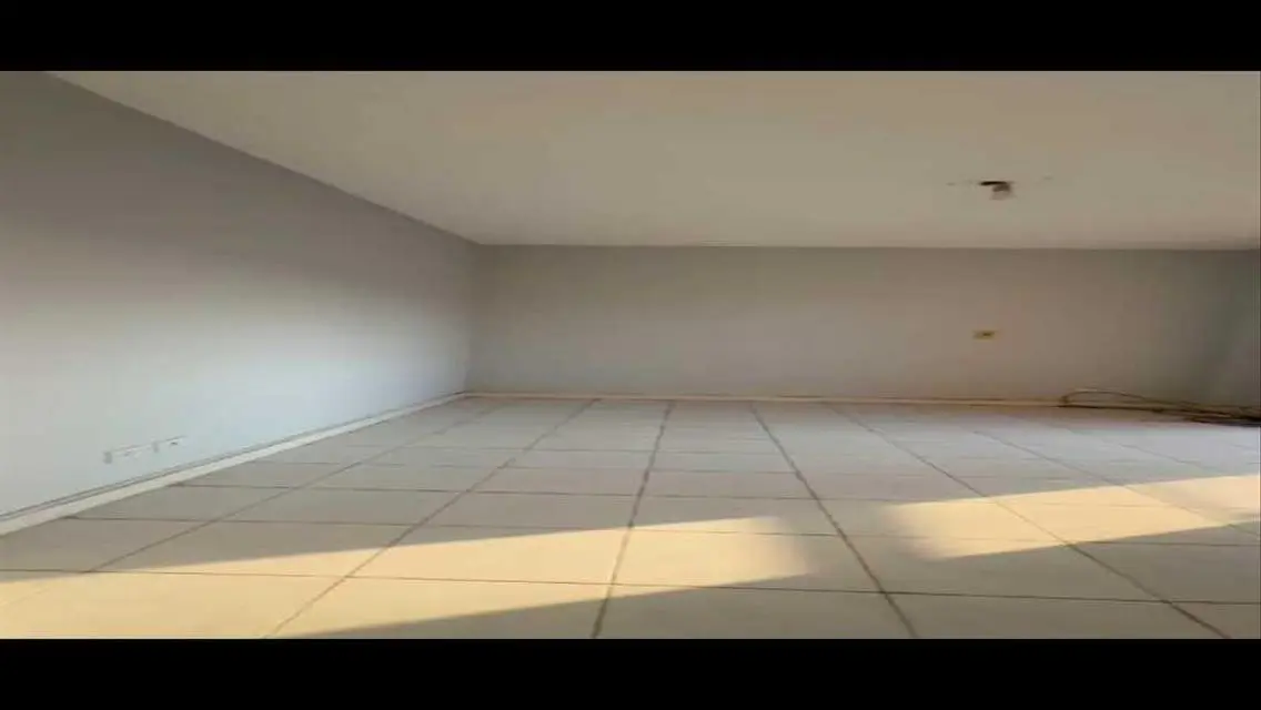 فيلا فاخرة بمساحة واسعة للبيع