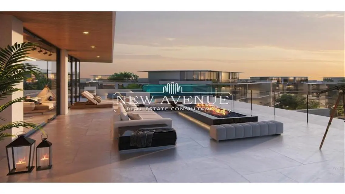 Stunning Lake-View Apartment