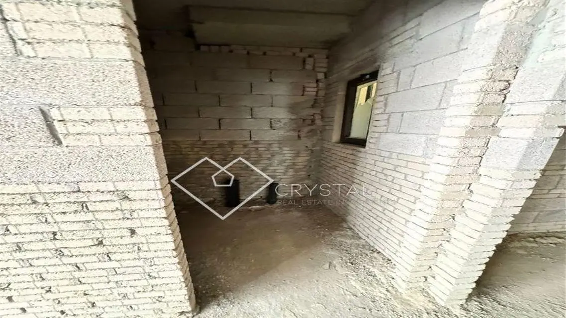 Luxurious Villa for Sale with Spacious Area in Prime Location