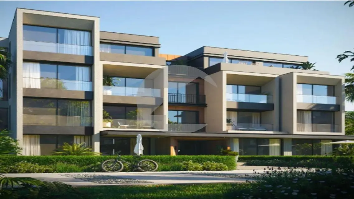 Luxurious Three-Bedroom Apartment in Palm Hills