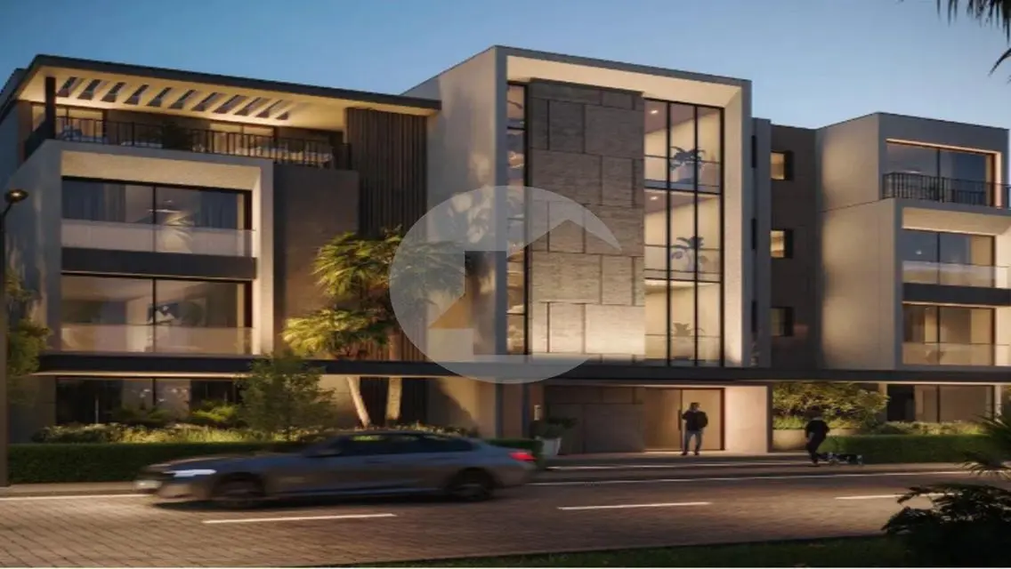 Luxurious Three-Bedroom Apartment in Palm Hills