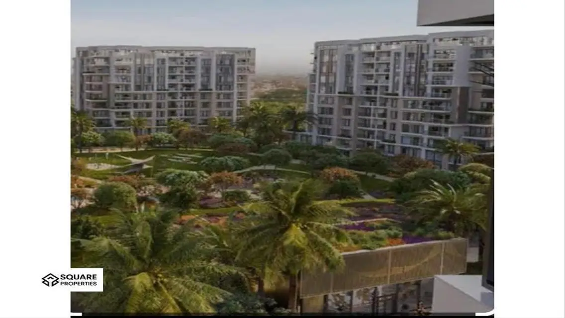 Luxury Apartment Overlooking Lakes in the Heart of the City