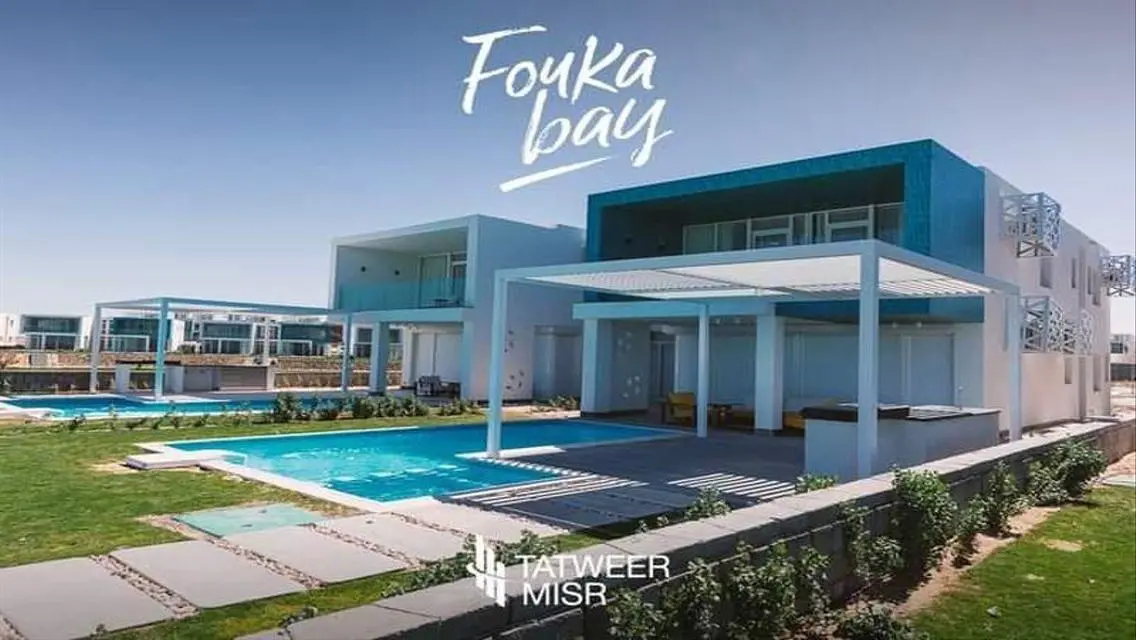 Luxury Villa for Sale - 190 meters Overlooking Lakes