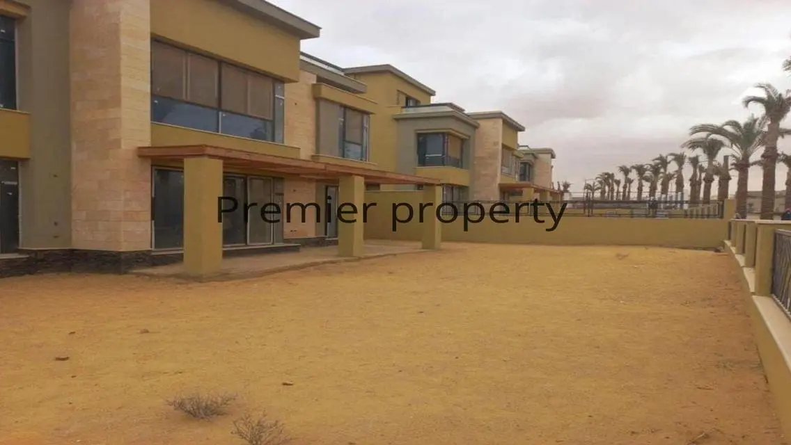 Luxury Villa with Spacious Living and Stunning Views