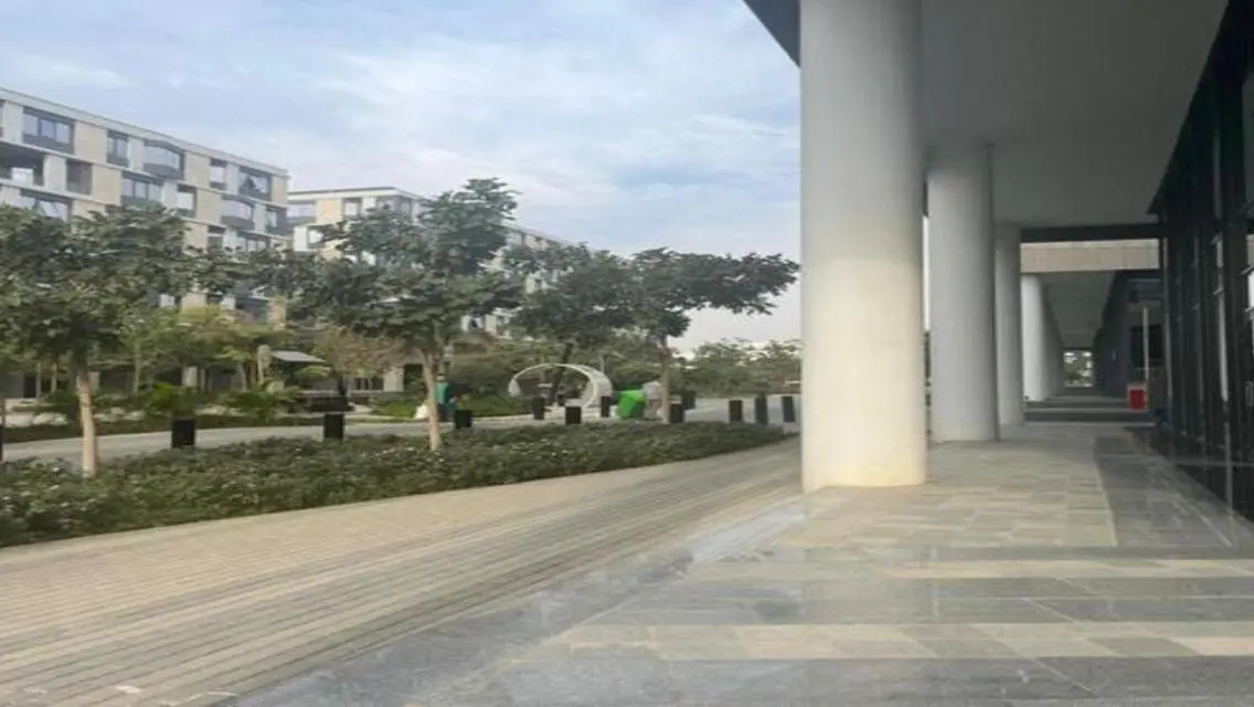 Modern Office in Central Location with Great Amenities