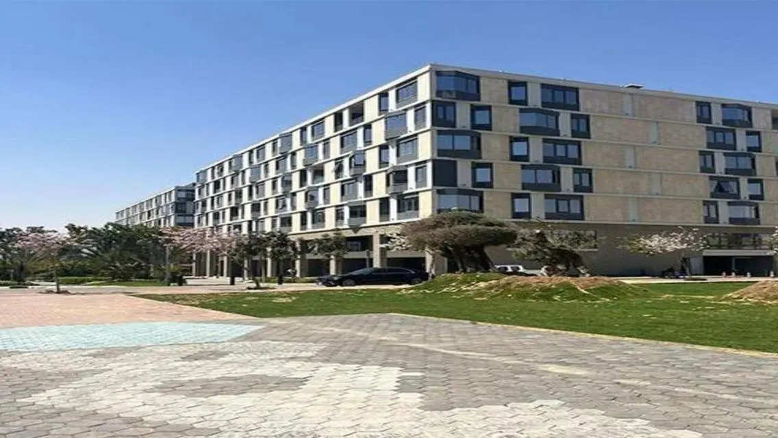 Modern Office in Central Location with Great Amenities