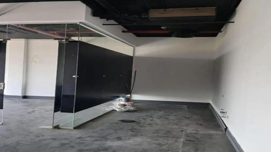 Modern Office in Central Location with Great Amenities
