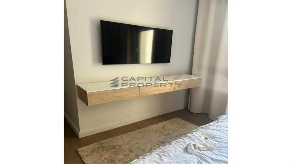 Luxury 3-Bedroom Apartment with Stunning Views