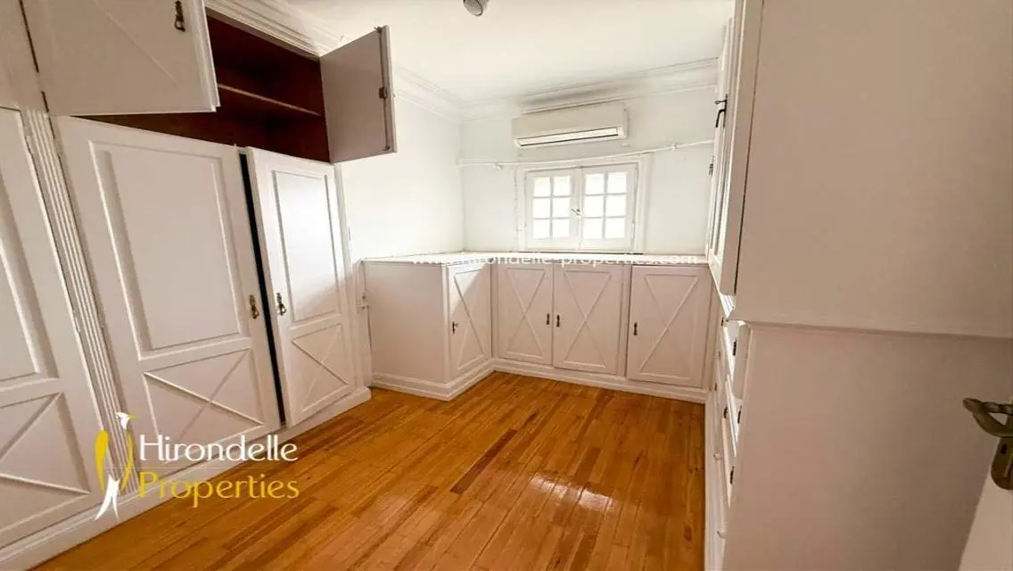 Luxurious Home in the Heart of the City Near Spinneys