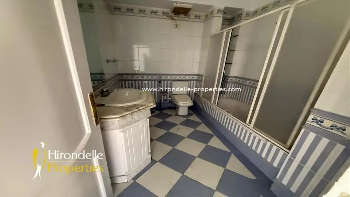 Luxurious Home in the Heart of the City Near Spinneys