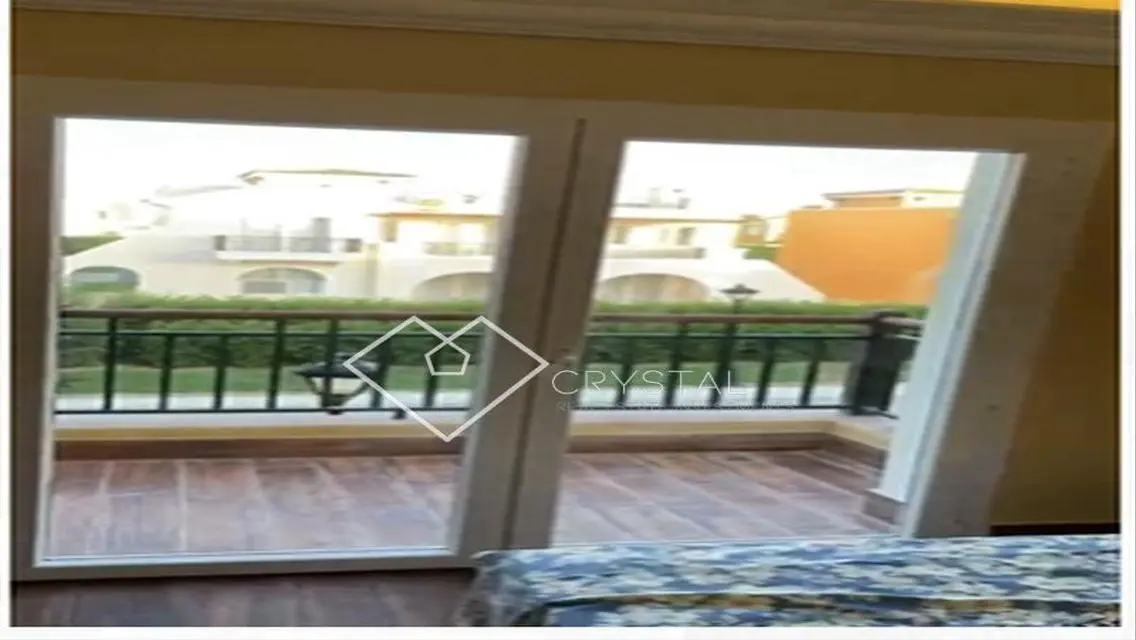 فيلا فاخرة مع إطلالة على البحيرات