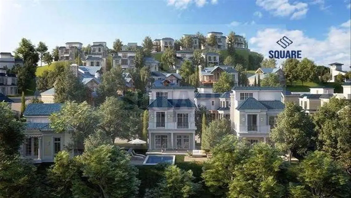 Luxury Apartment with Lake View and Full Amenities