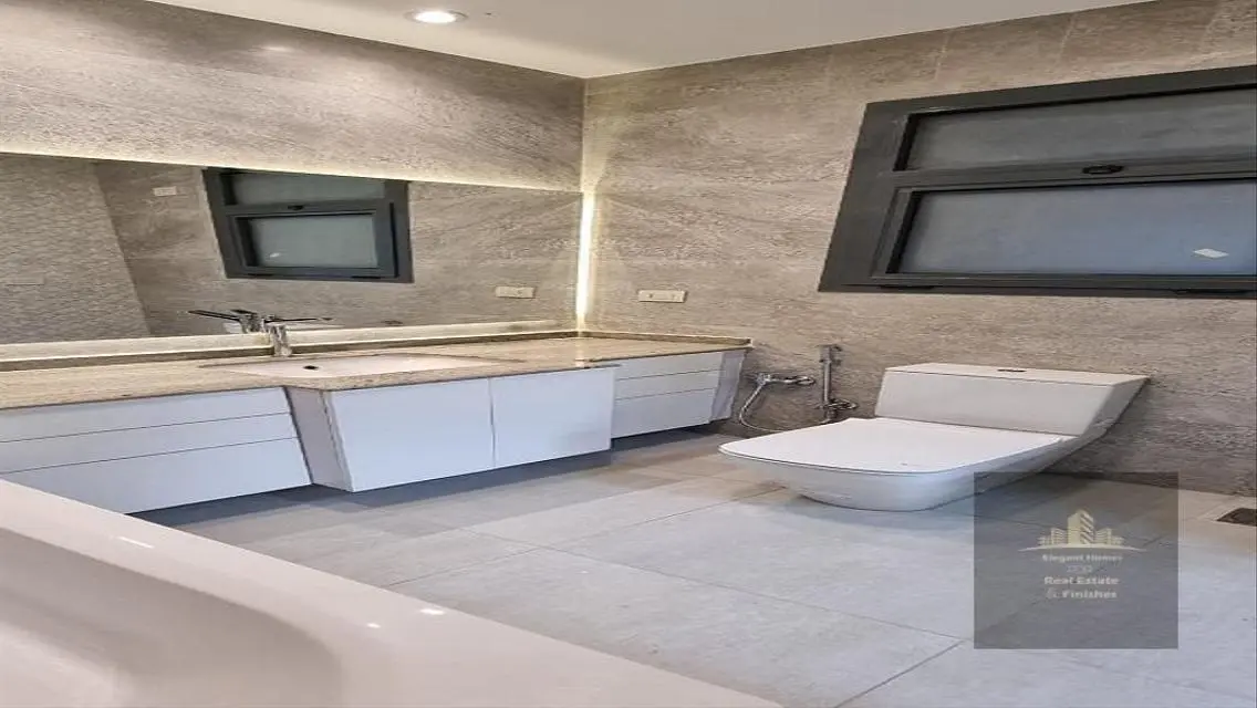 Luxury Apartment in the Heart of the City