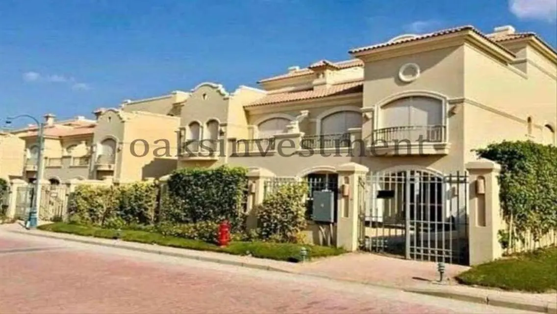 Luxury Villa with Private Balcony and Swimming Pool