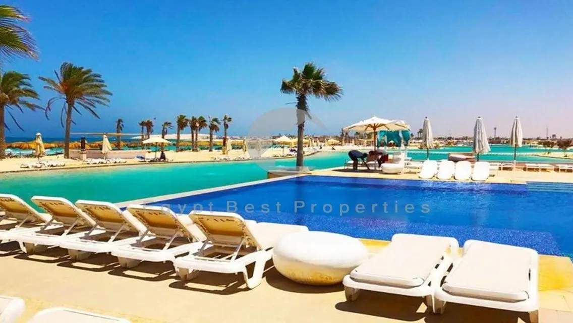 Luxurious Villa with Spacious Layout and Private Pool