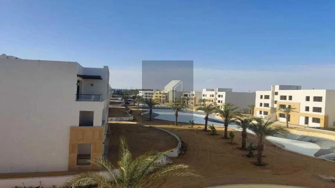 شقة فاخرة مع إطلالة على البحيرات في الأزهر السخنة