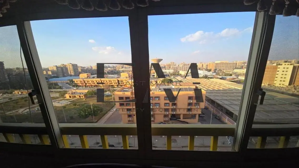 شقة مميزة مؤثثة في قلب المدينة