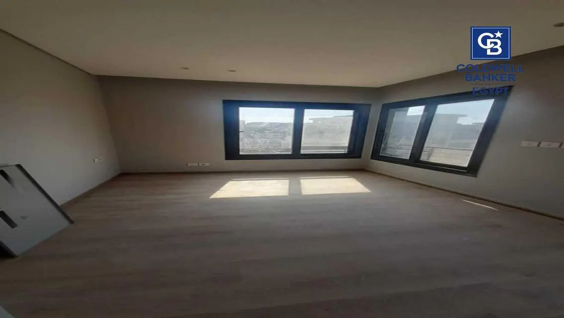 Luxury Apartment with Spacious Layout in Cairo