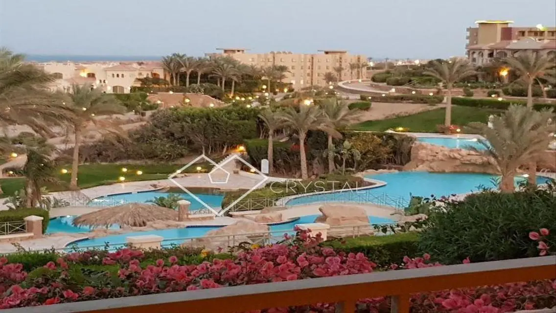Luxurious Apartment with Balcony and Private Garden for Sale -190-