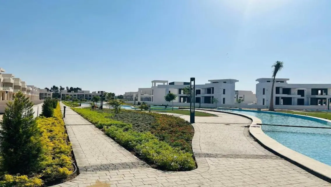 Luxury Villa for Sale - 235 sqm by the Lake