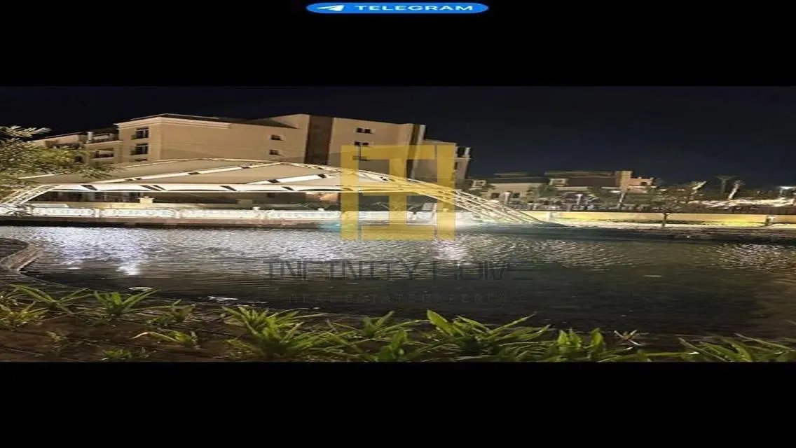 شقة فاخرة مع غرفة دراسة، حارس أمنى وشرفة