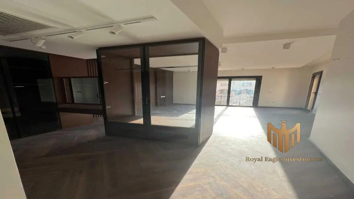 Luxury Apartment for Sale, 300 Sq M in the Heart of the City