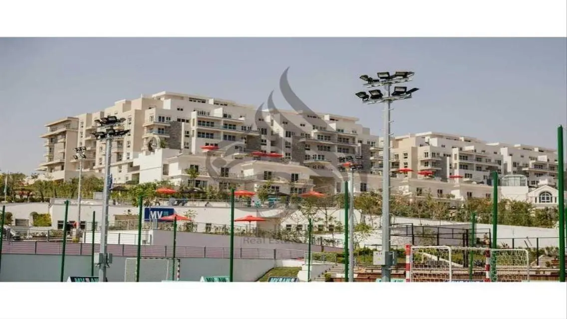 شقة فاخرة بمساحة 245 متر