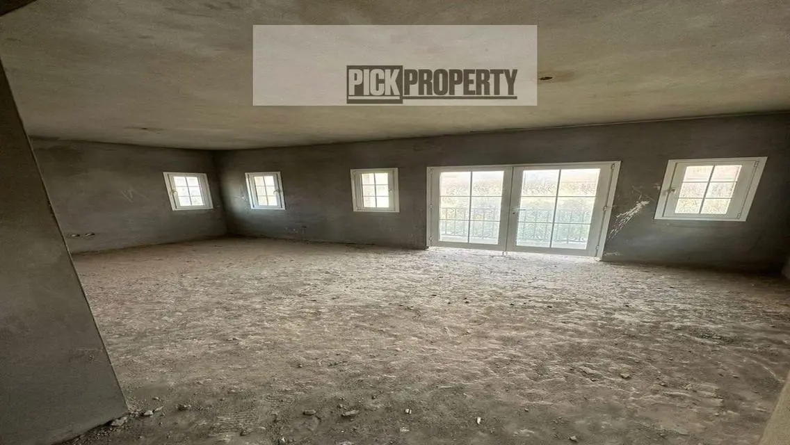 Luxury Apartment with Spacious Area in Prime Location