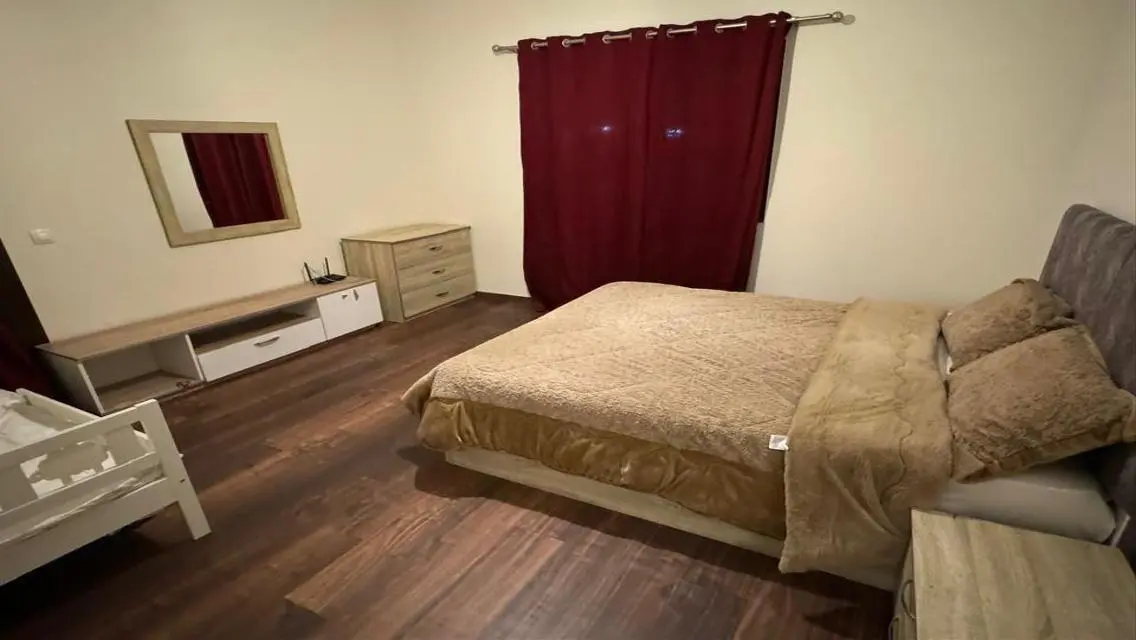Luxury Apartment with Private Garden and Pool for Rent